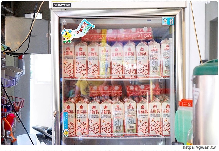 夏日限定!!愛文芒果、小美冰淇淋通通放進飲料裡,三款飲品錯過等明年~