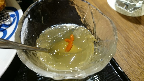 MAiSEN邁泉豬排(高雄巨蛋店)：高雄漢神巨蛋~MAiSEN邁泉豬排~日本最暢銷的三明治~超嫩的豬肉~堅守三味一體的美味~