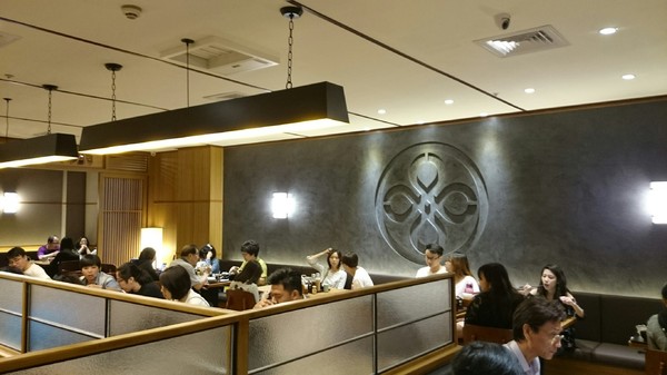 MAiSEN邁泉豬排(高雄巨蛋店)：高雄漢神巨蛋~MAiSEN邁泉豬排~日本最暢銷的三明治~超嫩的豬肉~堅守三味一體的美味~