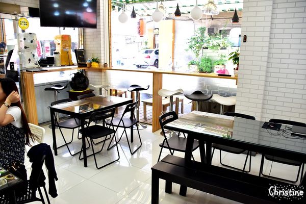 【新北。美食】 新莊 / 鮮果王，果汁冰品，芒果王子雪花冰，各式種類雪花冰，現打果汁，料多實在，炎炎夏日來沁涼一下吧