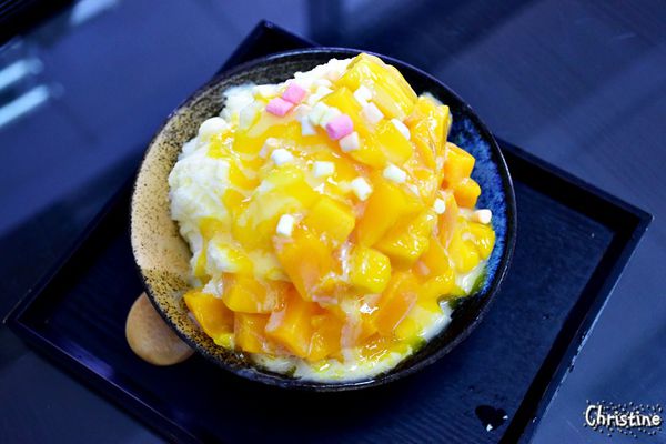 【新北。美食】 新莊 / 鮮果王，果汁冰品，芒果王子雪花冰，各式種類雪花冰，現打果汁，料多實在，炎炎夏日來沁涼一下吧
