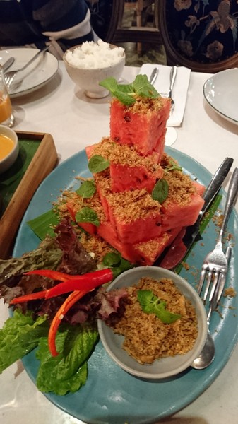 WOO Taiwan：高雄~WOO Taiwan 泰式料理~泰國清邁道地美食~華麗森林系餐廳~聚餐約會的好地點~