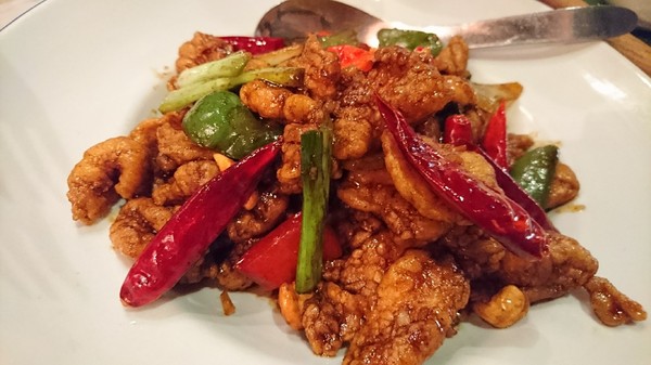 WOO Taiwan：高雄~WOO Taiwan 泰式料理~泰國清邁道地美食~華麗森林系餐廳~聚餐約會的好地點~