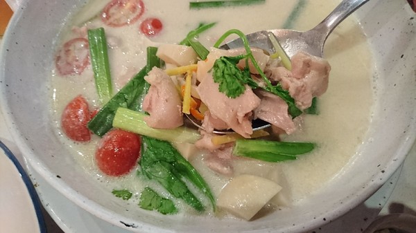 WOO Taiwan：高雄~WOO Taiwan 泰式料理~泰國清邁道地美食~華麗森林系餐廳~聚餐約會的好地點~