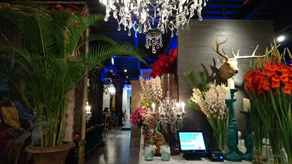 WOO Taiwan：高雄~WOO Taiwan 泰式料理~泰國清邁道地美食~華麗森林系餐廳~聚餐約會的好地點~