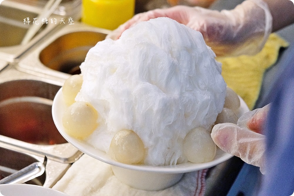 夏天不止芒果冰，今年最夯“奶雞冰”-台灣第一荔枝雪花冰就在草悟道愛吃摩爾