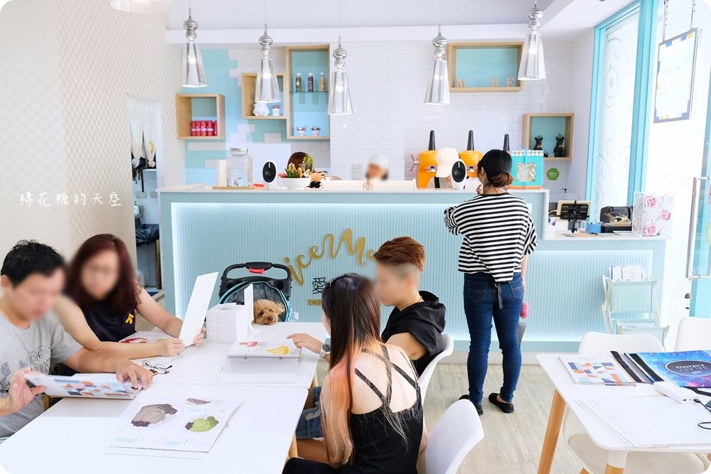 夏天不止芒果冰，今年最夯“奶雞冰”-台灣第一荔枝雪花冰就在草悟道愛吃摩爾