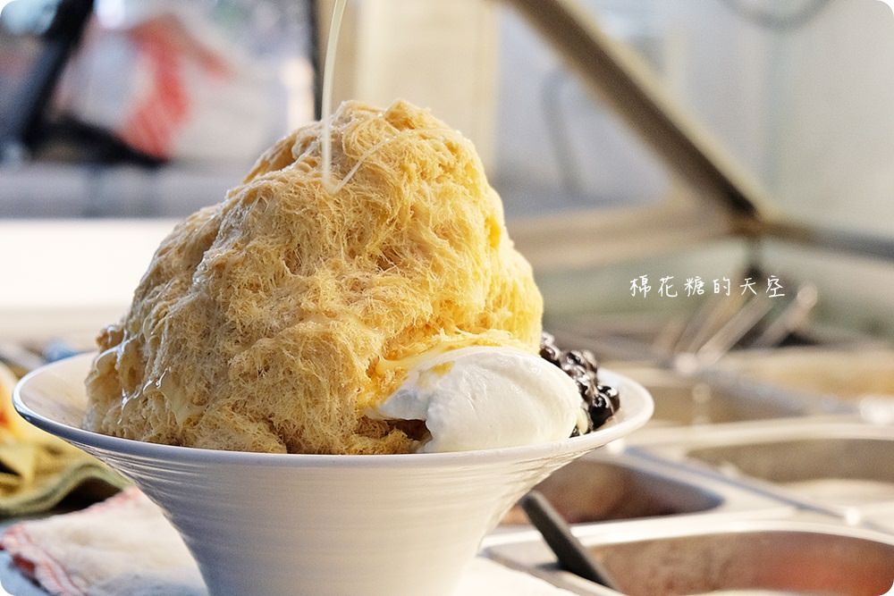 夏天不止芒果冰，今年最夯“奶雞冰”-台灣第一荔枝雪花冰就在草悟道愛吃摩爾