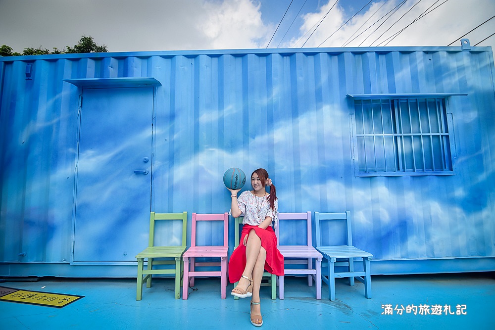 台中沙鹿景點》 龍山路夢想街 2017美拍勝地 無料創意彩繪牆 情侶約會景點 - 滿分的旅遊札記