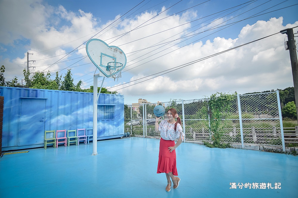 台中沙鹿景點》 龍山路夢想街 2017美拍勝地 無料創意彩繪牆 情侶約會景點 - 滿分的旅遊札記