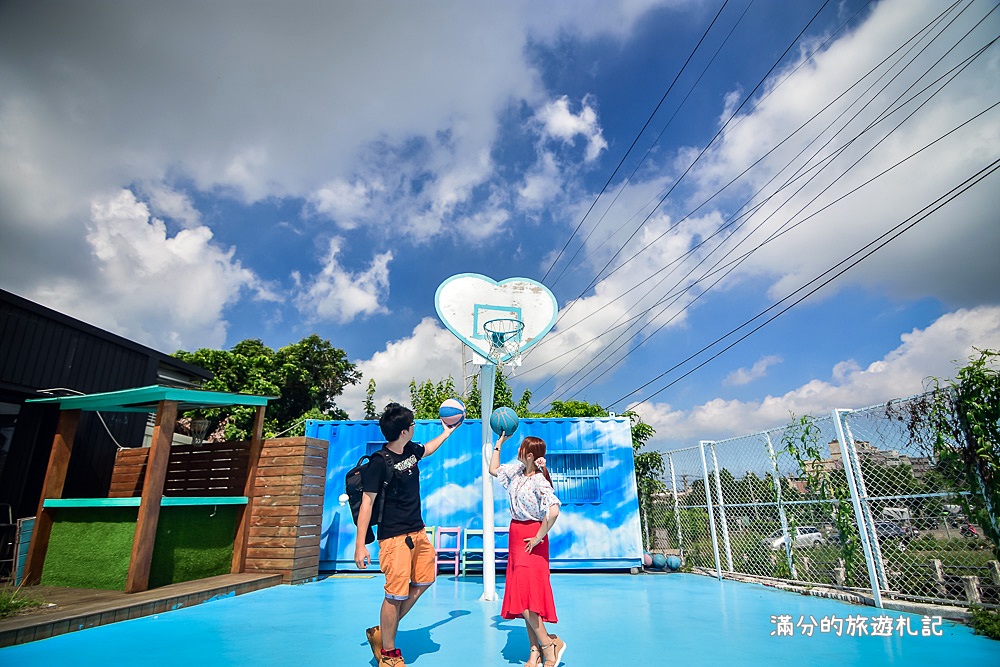 台中沙鹿景點》 龍山路夢想街 2017美拍勝地 無料創意彩繪牆 情侶約會景點 - 滿分的旅遊札記