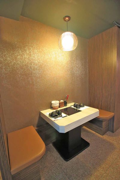 【蘆洲餐廳】恩家寶精緻鍋物-巨無霸加拿大直送龍蝦與創意冰火鍋