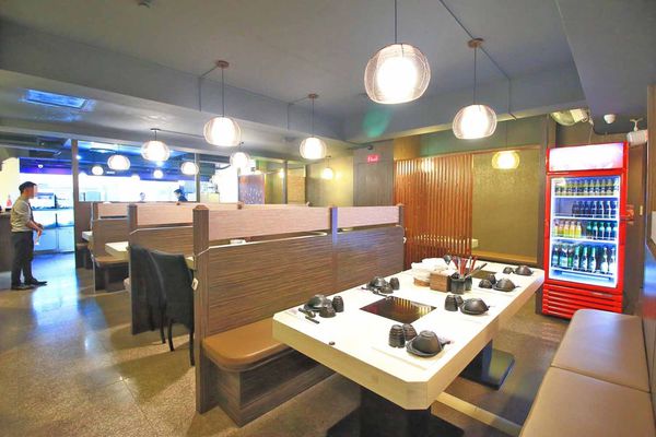 【蘆洲餐廳】恩家寶精緻鍋物-巨無霸加拿大直送龍蝦與創意冰火鍋