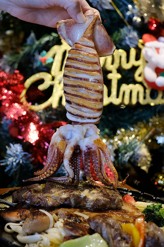 台中北區牛排推薦,台中崇德路美食,台中美食,台中聖誕套餐 @強生與小吠的Hyper人蔘~