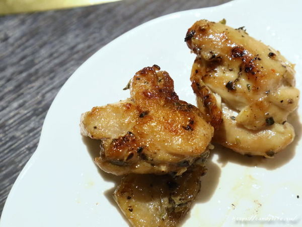 九犇日式燒肉：彰化美食│九犇日式燒肉〃日式燒肉裡竟然也有咖哩飯及超澎派海鮮粥，平日還有超值599元雙人套餐唷~