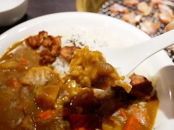 九犇日式燒肉：九犇日式燒肉-彰化日式燒肉  套餐式燒肉一次品嘗多種新鮮肉品  還提供包廂座位  適合多人聚餐餐廳