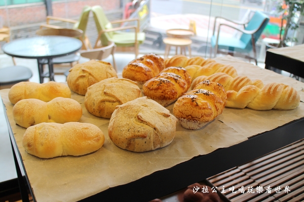 不二茶鋪：士林夜市美食/髒髒包『台灣不二茶鋪』不限時/有插座.wifi/飲料/烘焙麵包/世界金廚冠軍許燕斌/劍潭捷運站