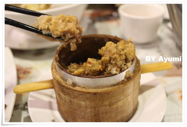 老張担担麵五工店：[食記]老張担担麵五工店-裝潢古色古香相當有特色