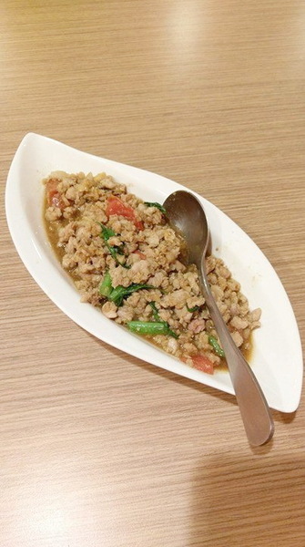 泰老饕泰式小館：泰老饕泰式小館-新莊平價泰式料理  出餐速度以音速來形容  餐點美味大推