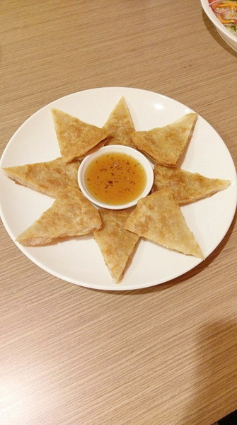 泰老饕泰式小館：泰老饕泰式小館-新莊平價泰式料理  出餐速度以音速來形容  餐點美味大推