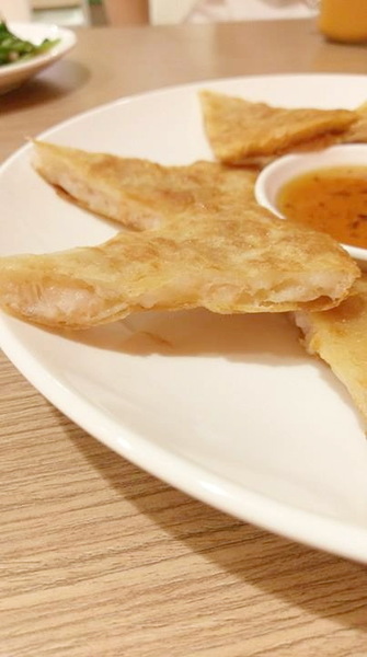 泰老饕泰式小館：泰老饕泰式小館-新莊平價泰式料理  出餐速度以音速來形容  餐點美味大推