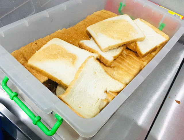 [小琉球美食] 筑安心燒物吃到飽｜無限供應的鮮美鮮蚵與獨家雞腿捲，平價實惠的超高CP值200坪超大露天碳烤BBQ！