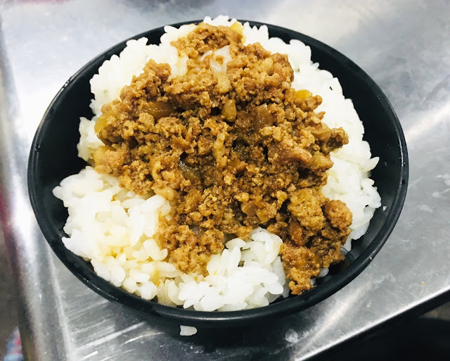 [小琉球美食] 筑安心燒物吃到飽｜無限供應的鮮美鮮蚵與獨家雞腿捲，平價實惠的超高CP值200坪超大露天碳烤BBQ！