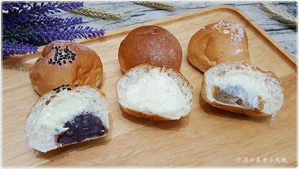 品麵包:台中西區』品麵包║台中最夯伴手禮。你能想像蛋黃酥大變身成「蛋黃酥蛋糕吐司」嗎?