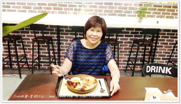 VITA SQUEEZE：【內湖早午餐】-文青優雅健康輕食的「Vita Squeezzz 微時光」