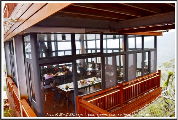 Sud Vista 蘇維拉莊園:《苗栗南庄景點》人間三月天驚豔在歐式城堡餐廳的日子-『Sud Vista 蘇維拉莊園餐廳』