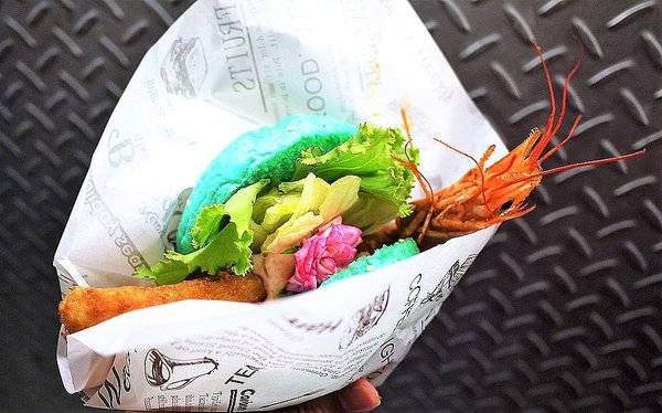 黑熊愛跳舞 Moon bear loves dancing：【大安漢堡】黑熊愛跳舞Moon Bear Loves Dancing．繽紛馬卡龍漢堡 / 華麗美人魚漢堡 / 美式餐廳