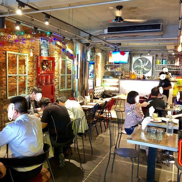 【黑熊愛跳舞】華麗的外表包裹著超美味餐點