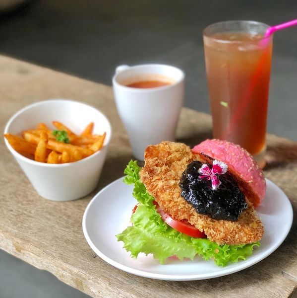 【黑熊愛跳舞】華麗的外表包裹著超美味餐點