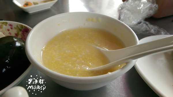 東來順湯包: 【高雄/食﹡苓雅】鄰近高雄市政府.麵食小點大集合.東來順湯包