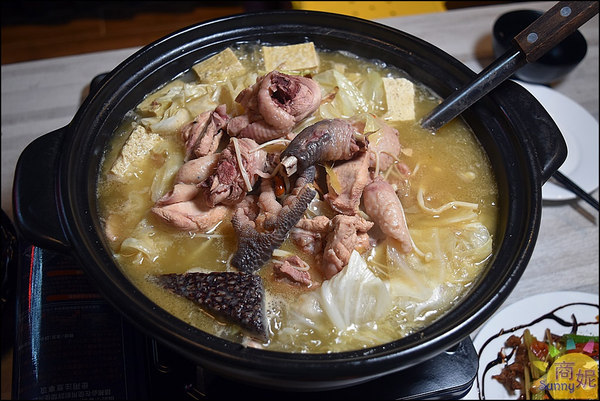 Bearbar熊吧餐酒館：熊吧餐酒舖~秋紅谷周邊時尚餐廳越夜越美麗 貝多芬雞推薦必點