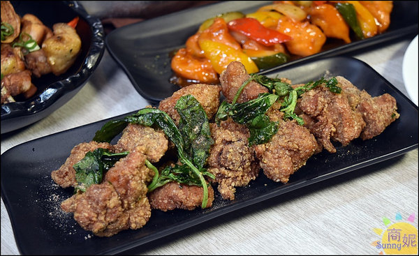 Bearbar熊吧餐酒館：熊吧餐酒舖~秋紅谷周邊時尚餐廳越夜越美麗 貝多芬雞推薦必點