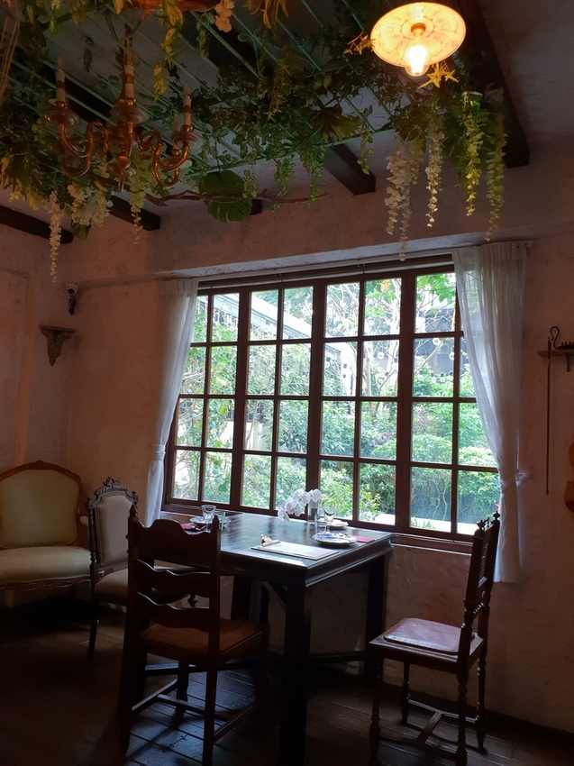 【台中.南區】JIFS COOKING SALON南法風情餐廳約會勝地。女孩絕對會超級滿意。寵物友善