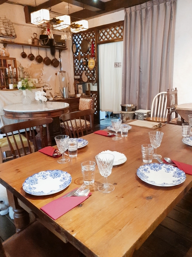 【台中.南區】JIFS COOKING SALON南法風情餐廳約會勝地。女孩絕對會超級滿意。寵物友善