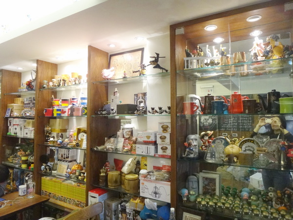 草帽烘豆坊：草帽烘豆坊-海賊迷的咖啡天堂 有美味咖啡可以慢享 還有夥伴們陪你悠閒下午茶