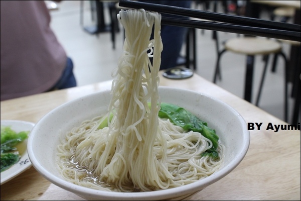 鐘點棧→當歸鴨．鴨肉飯專賣店(樂華店)：[食記]永和樂華夜市內暗藏超好吃的鐘點棧當歸鴨、鴨肉飯專賣店!!!!鴨肉飯35元大大的滿足~CP值威猛XD