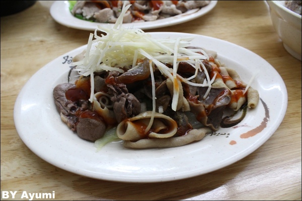 鐘點棧→當歸鴨．鴨肉飯專賣店(樂華店)：[食記]永和樂華夜市內暗藏超好吃的鐘點棧當歸鴨、鴨肉飯專賣店!!!!鴨肉飯35元大大的滿足~CP值威猛XD