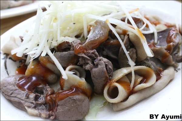 鐘點棧→當歸鴨．鴨肉飯專賣店(樂華店)：[食記]永和樂華夜市內暗藏超好吃的鐘點棧當歸鴨、鴨肉飯專賣店!!!!鴨肉飯35元大大的滿足~CP值威猛XD