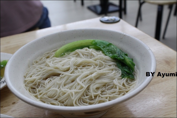 鐘點棧→當歸鴨．鴨肉飯專賣店(樂華店)：[食記]永和樂華夜市內暗藏超好吃的鐘點棧當歸鴨、鴨肉飯專賣店!!!!鴨肉飯35元大大的滿足~CP值威猛XD