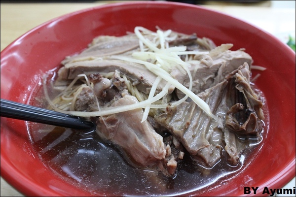 鐘點棧→當歸鴨．鴨肉飯專賣店(樂華店)：[食記]永和樂華夜市內暗藏超好吃的鐘點棧當歸鴨、鴨肉飯專賣店!!!!鴨肉飯35元大大的滿足~CP值威猛XD