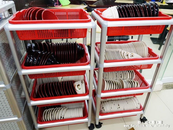 鐘點棧→當歸鴨．鴨肉飯專賣店(樂華店)：【永和樂華夜市美食】鐘點棧當歸鴨‧鴨肉飯專賣店 平價美味的台式小吃 溫補當歸清香可口 內用加湯不用錢 !