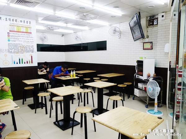 鐘點棧→當歸鴨．鴨肉飯專賣店(樂華店)：【永和樂華夜市美食】鐘點棧當歸鴨‧鴨肉飯專賣店 平價美味的台式小吃 溫補當歸清香可口 內用加湯不用錢 !