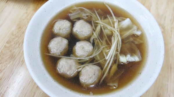 鐘點棧→當歸鴨．鴨肉飯專賣店(樂華店)：【永和樂華美食】隱藏巷弄超美味湯頭清甜＆鴨肉好吃～鐘點棧當歸鴨．鴨肉飯專賣店