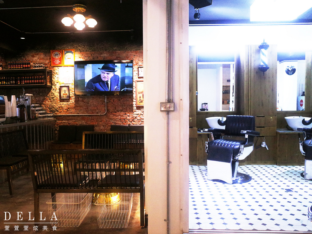 台北︱Barbers Select 紳室商號。男子漢的店!走進金牌特務場景! 經典男士美髮店裡品咖啡.飲啤酒(永康街)