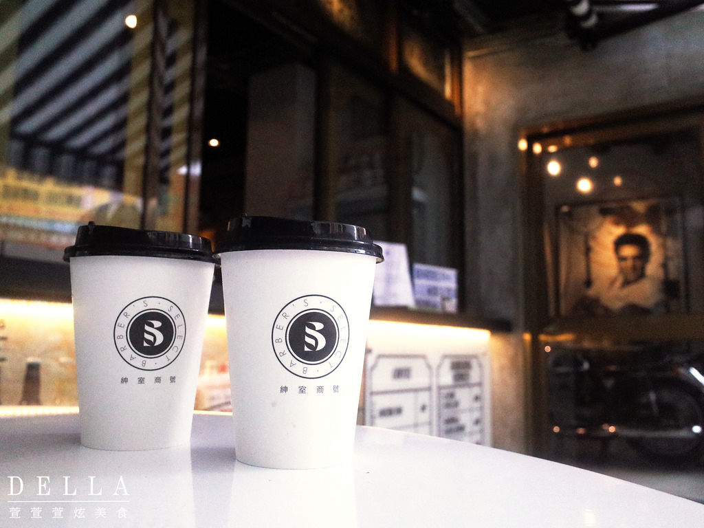 台北︱Barbers Select 紳室商號。男子漢的店!走進金牌特務場景! 經典男士美髮店裡品咖啡.飲啤酒(永康街)