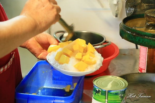 小北阿松冰品養生果汁：【台南美食】小北觀光夜市內人氣老冰店：小北阿松冰品養生果汁